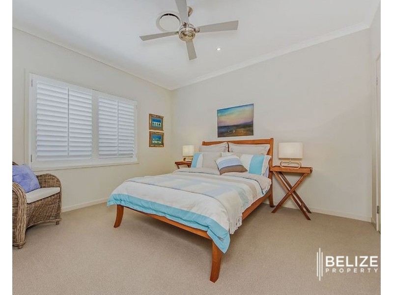 14 Marina Parade, Jacobs Well QLD 4208