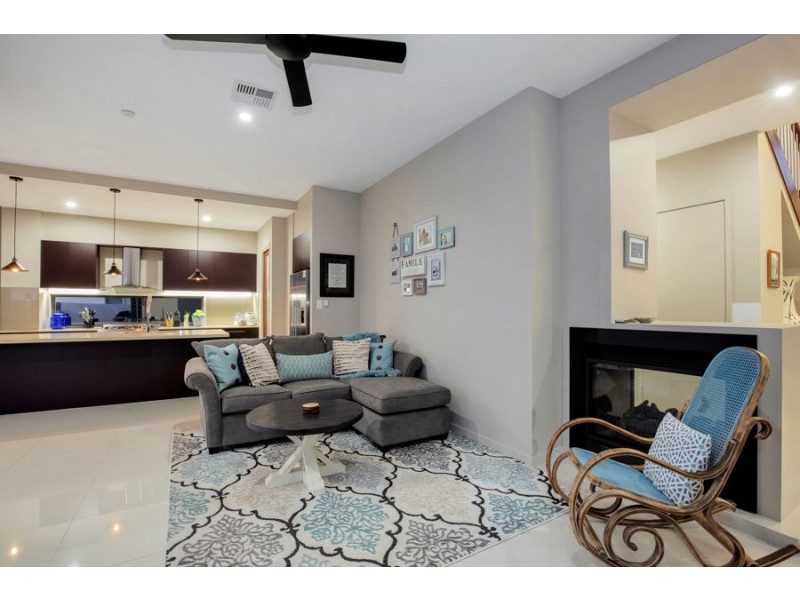 22 Sundown Place, Jacobs Well QLD 4208