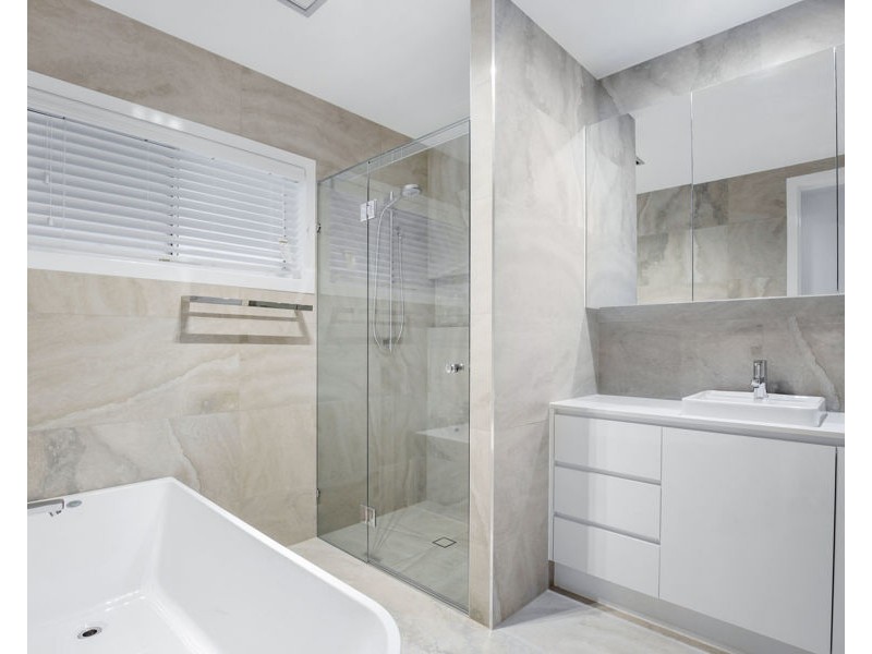 44 Moreton Drive, Jacobs Well QLD 4208