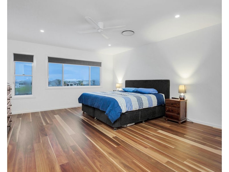 44 Moreton Drive, Jacobs Well QLD 4208