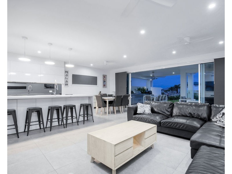 44 Moreton Drive, Jacobs Well QLD 4208