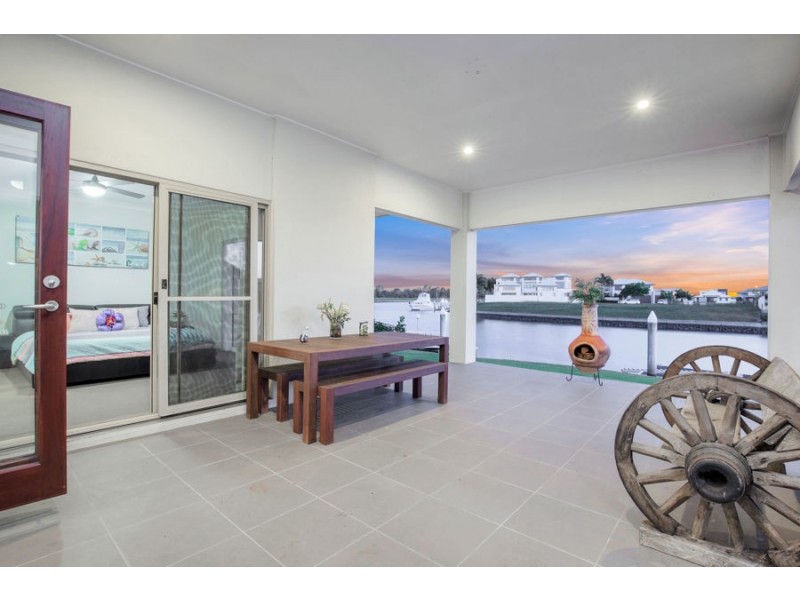 31 Marina Parade, Jacobs Well QLD 4208