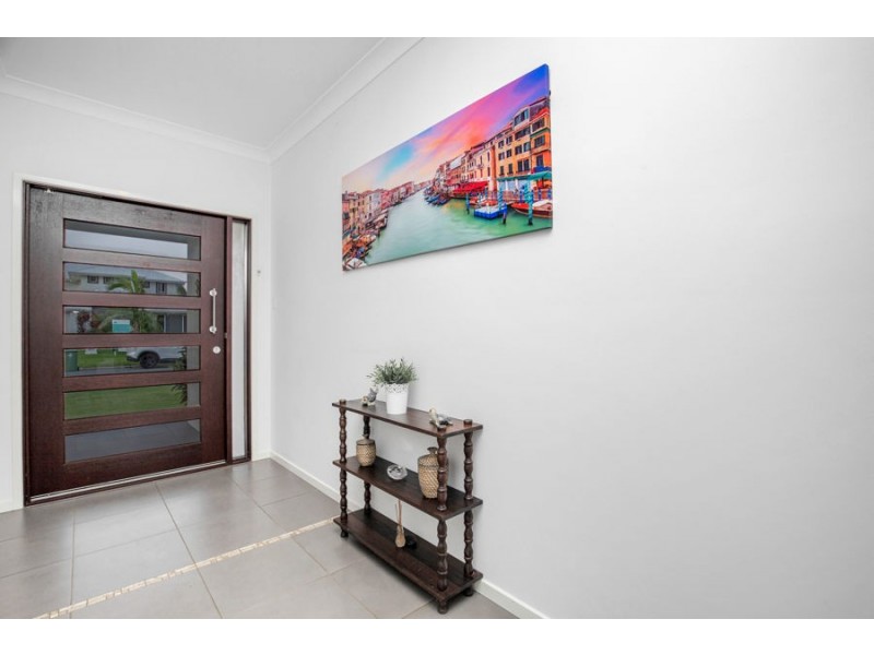 31 Marina Parade, Jacobs Well QLD 4208