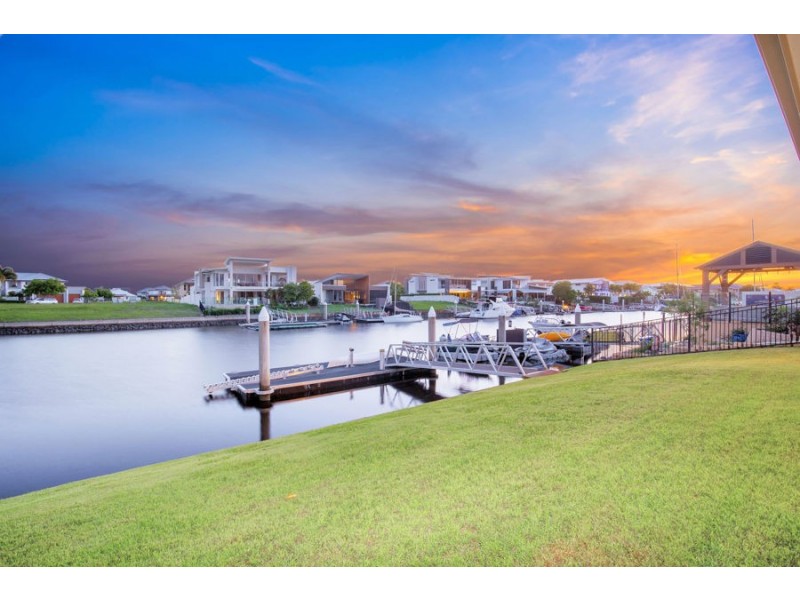 31 Marina Parade, Jacobs Well QLD 4208