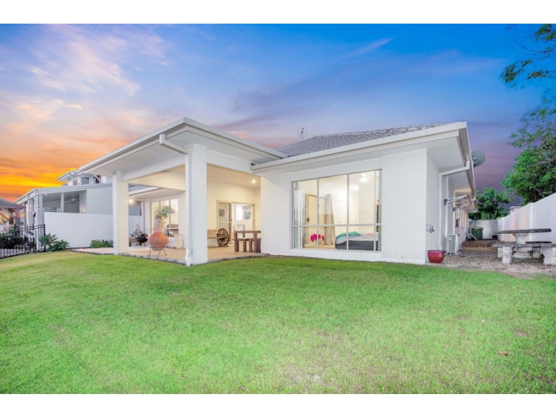 31 Marina Parade, Jacobs Well QLD 4208