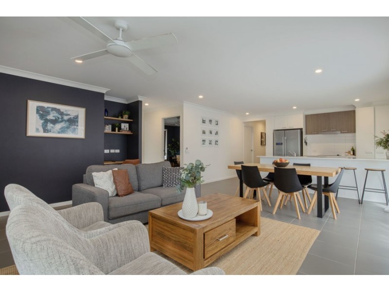 26 Bayside Avenue, Jacobs Well QLD 4208