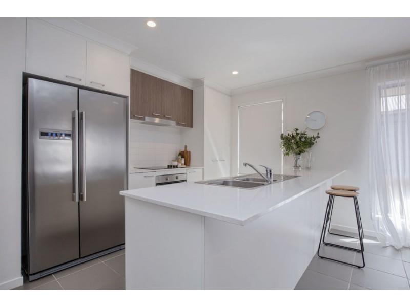 26 Bayside Avenue, Jacobs Well QLD 4208