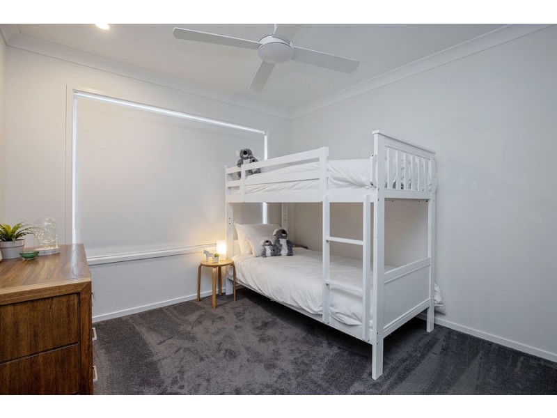 26 Bayside Avenue, Jacobs Well QLD 4208