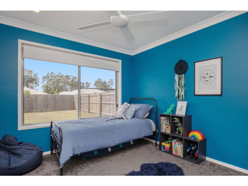 26 Bayside Avenue, Jacobs Well QLD 4208