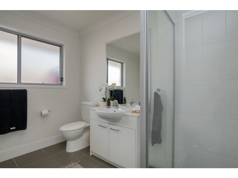 26 Bayside Avenue, Jacobs Well QLD 4208