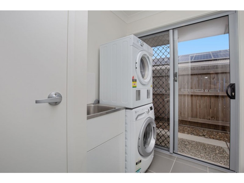 26 Bayside Avenue, Jacobs Well QLD 4208