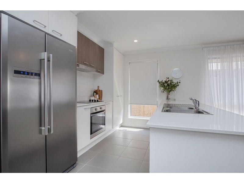 26 Bayside Avenue, Jacobs Well QLD 4208