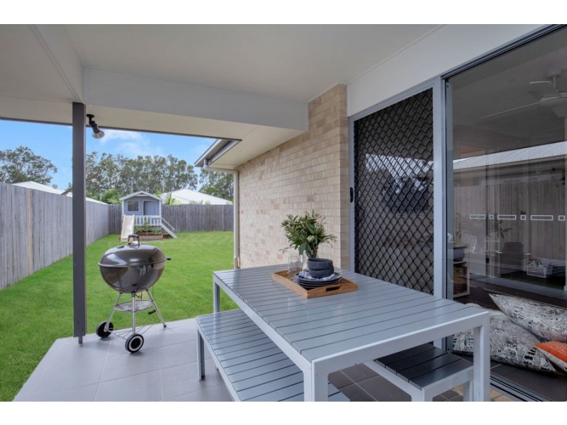 26 Bayside Avenue, Jacobs Well QLD 4208