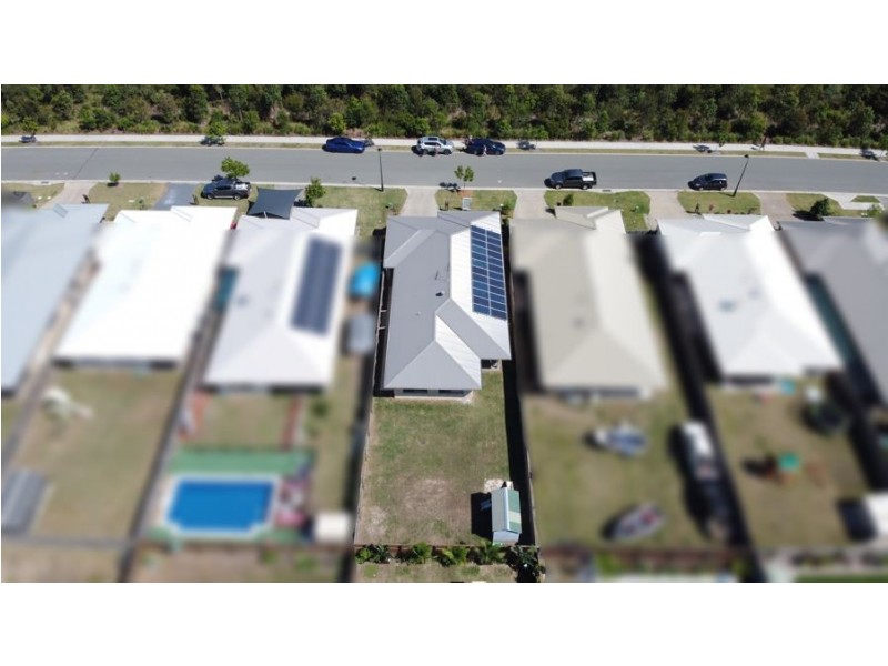 26 Bayside Avenue, Jacobs Well QLD 4208