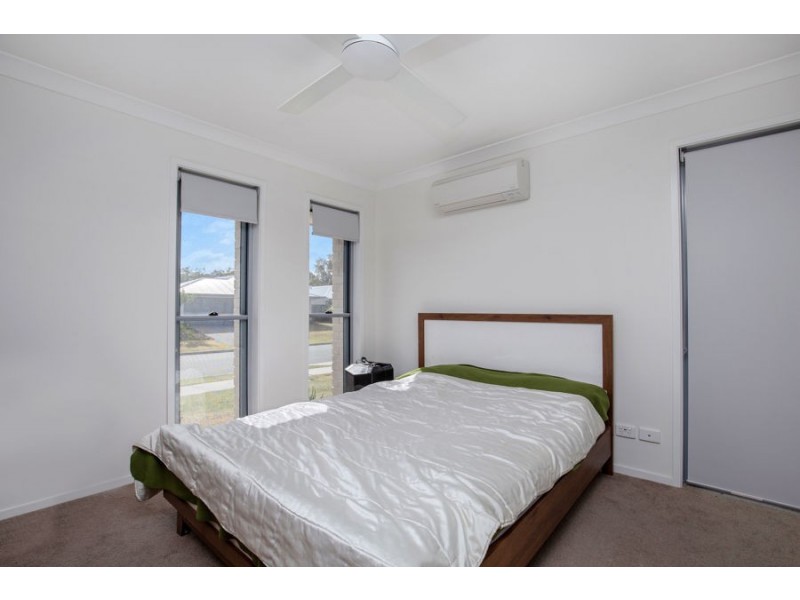 6 Blue Bay Street, Jacobs Well QLD 4208