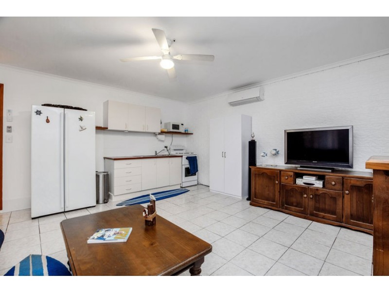 2 Seabrae Street, Steiglitz QLD 4207