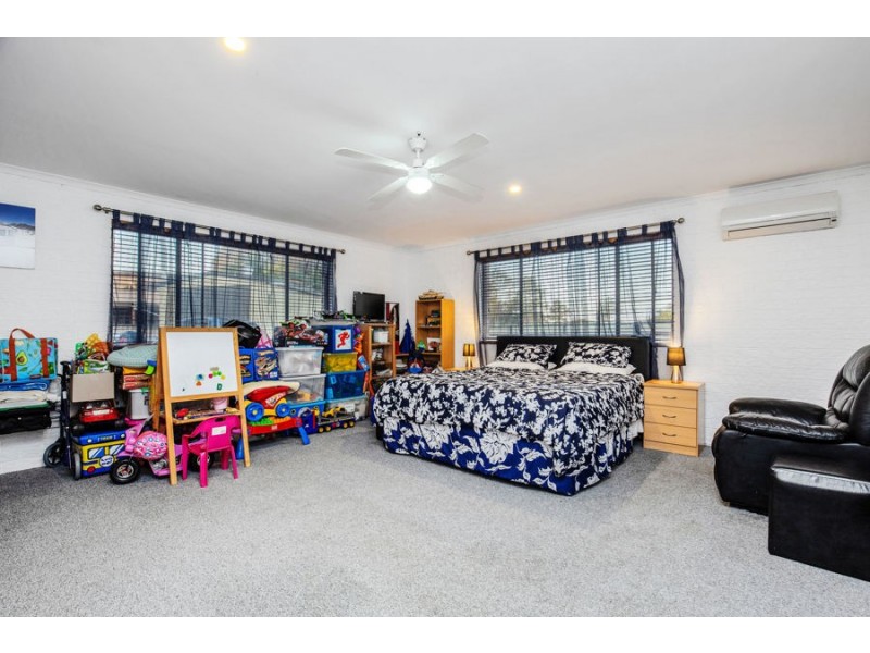 2 Seabrae Street, Steiglitz QLD 4207