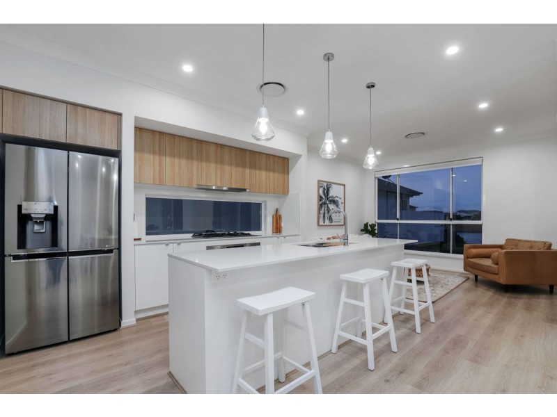 28 Moreton Drive, Jacobs Well QLD 4208