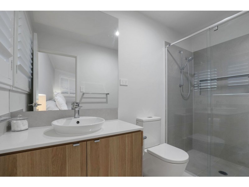 28 Moreton Drive, Jacobs Well QLD 4208