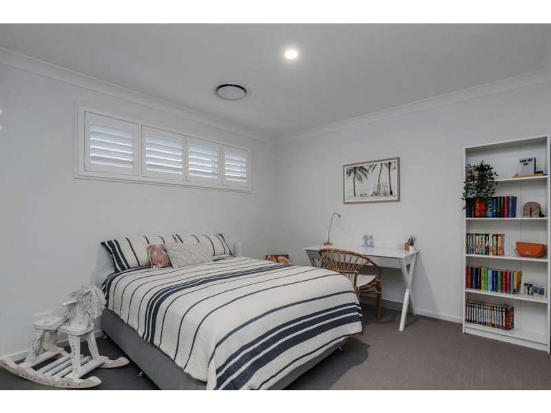 28 Moreton Drive, Jacobs Well QLD 4208