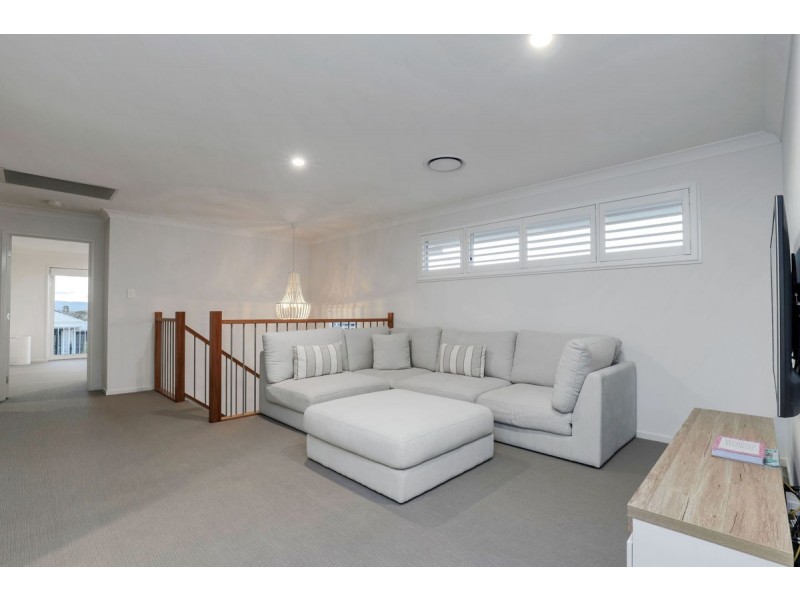 28 Moreton Drive, Jacobs Well QLD 4208