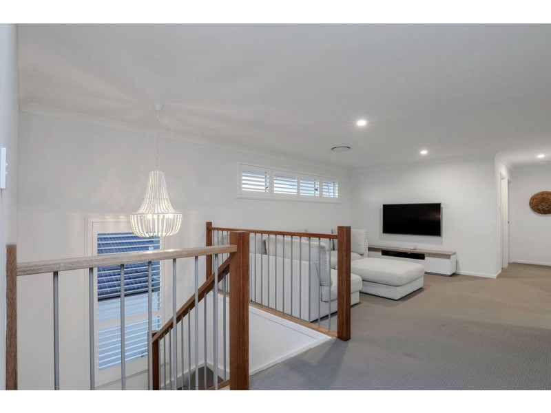 28 Moreton Drive, Jacobs Well QLD 4208