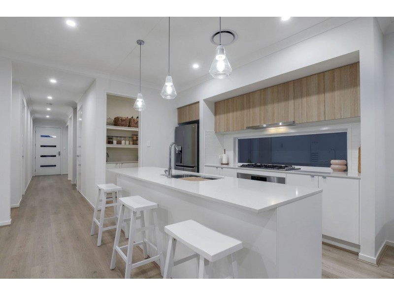 28 Moreton Drive, Jacobs Well QLD 4208