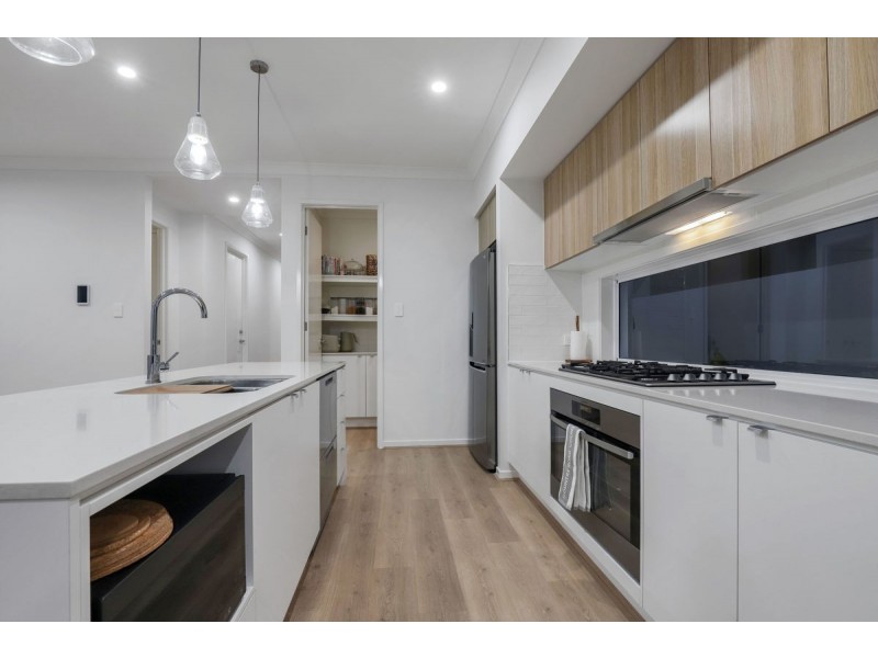 28 Moreton Drive, Jacobs Well QLD 4208