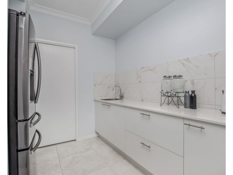 36 Poinciana Place, Jacobs Well QLD 4208