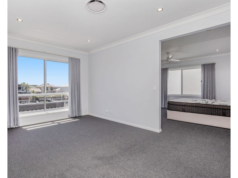 36 Poinciana Place, Jacobs Well QLD 4208