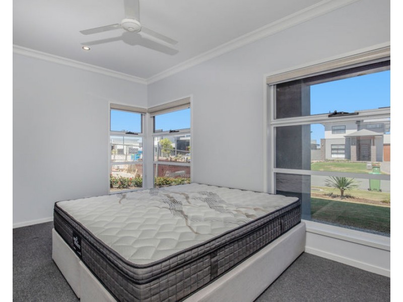 36 Poinciana Place, Jacobs Well QLD 4208