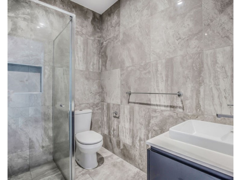 36 Poinciana Place, Jacobs Well QLD 4208