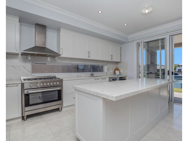 36 Poinciana Place, Jacobs Well QLD 4208