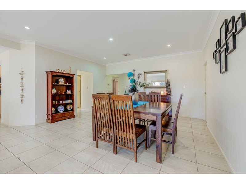 41 Esplanade, Jacobs Well QLD 4208