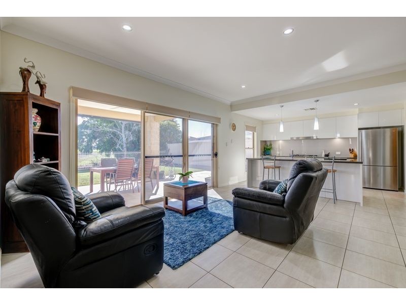 41 Esplanade, Jacobs Well QLD 4208