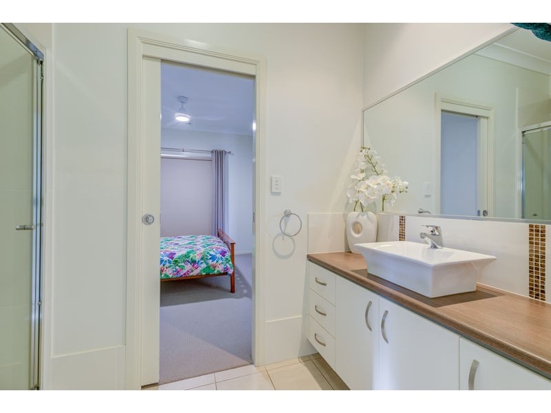 41 Esplanade, Jacobs Well QLD 4208