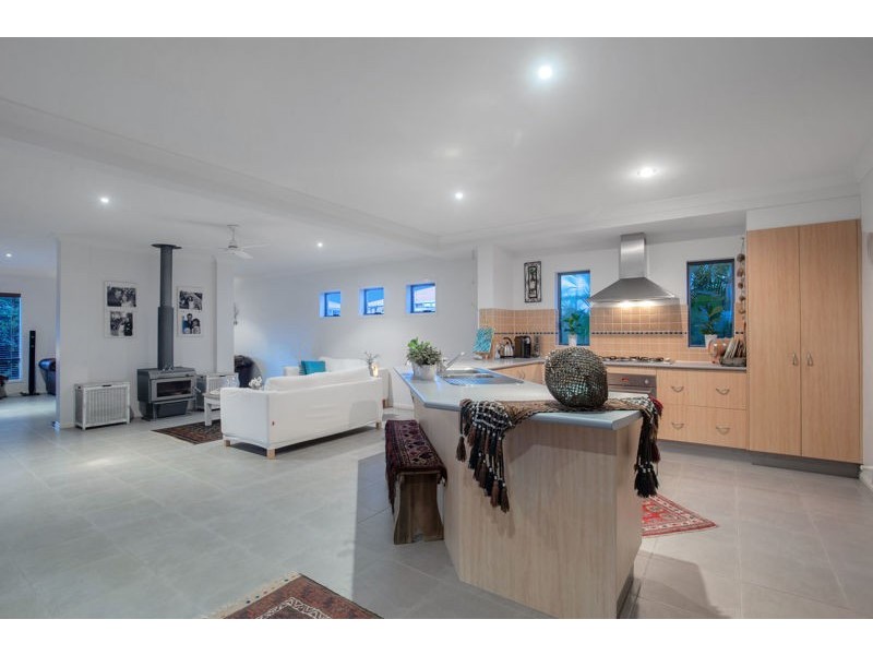 5 Hibiscus Street, Steiglitz QLD 4207