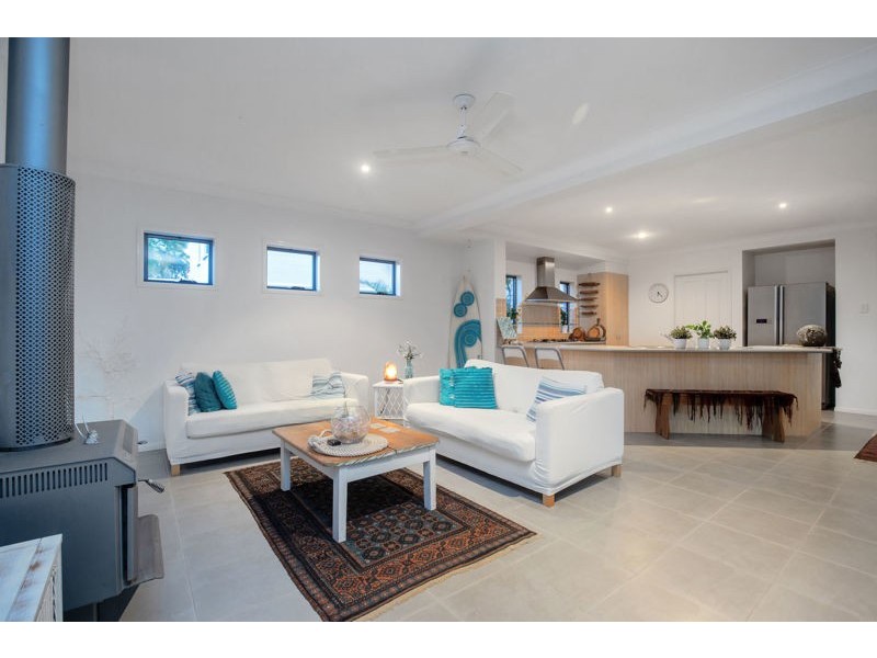 5 Hibiscus Street, Steiglitz QLD 4207