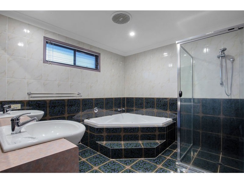 7 Atara Lane, Coomera Waters QLD 4209