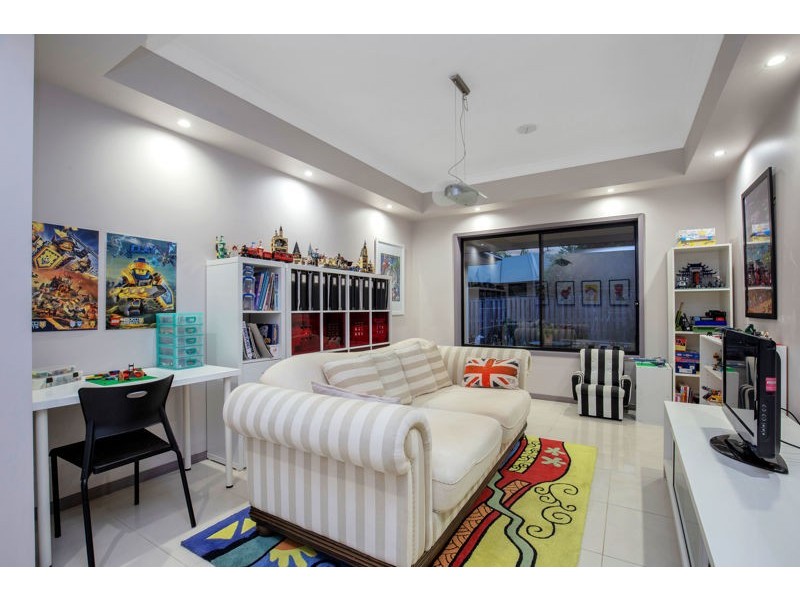 7 Atara Lane, Coomera Waters QLD 4209