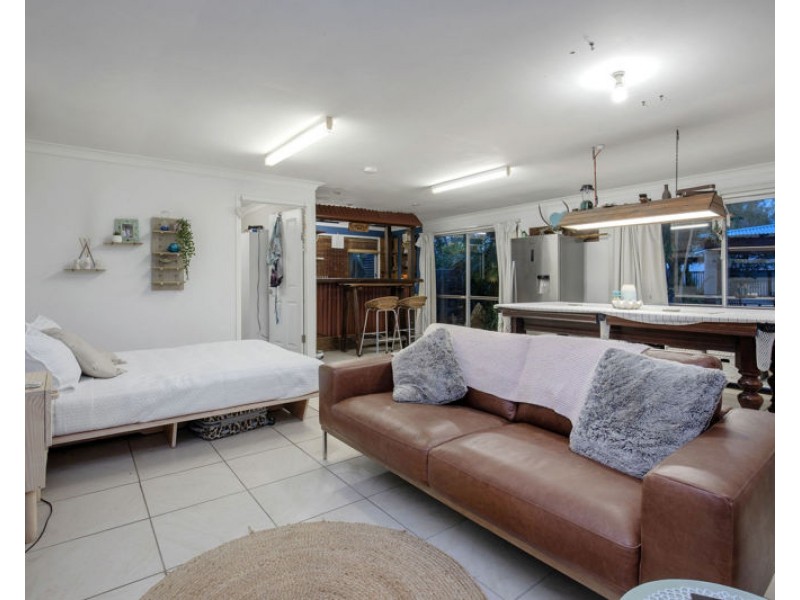 1884 Stapylton-Jacobs Well Road, Jacobs Well QLD 4208