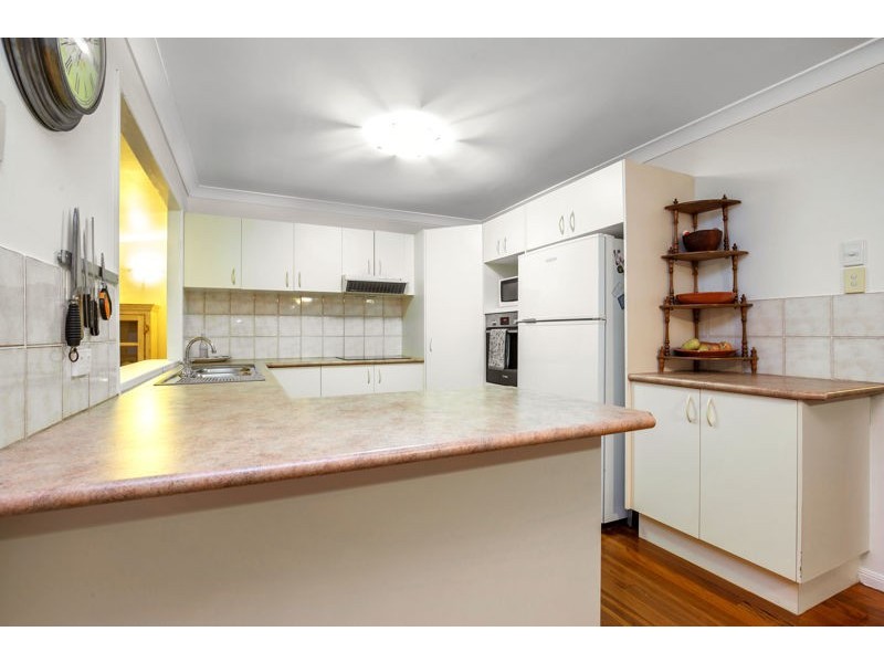 6 Cormorant Crescent, Jacobs Well QLD 4208