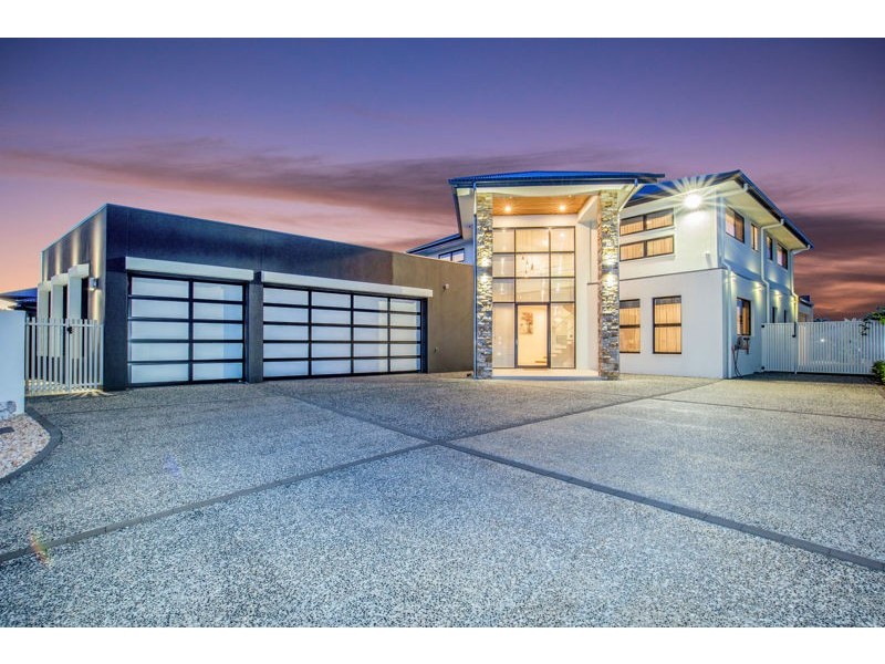 4 Poinciana Place, Jacobs Well QLD 4208