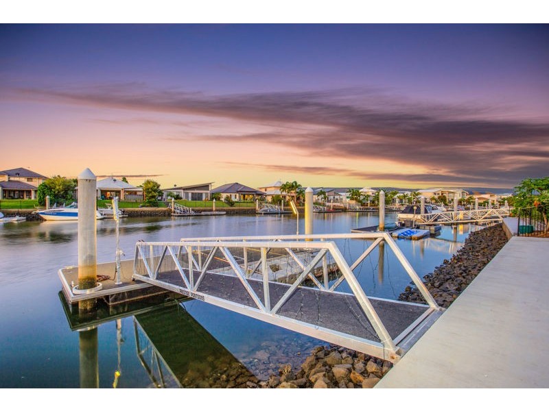 4 Poinciana Place, Jacobs Well QLD 4208