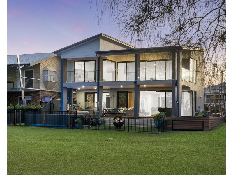 3 Adrian Court, Jacobs Well QLD 4208