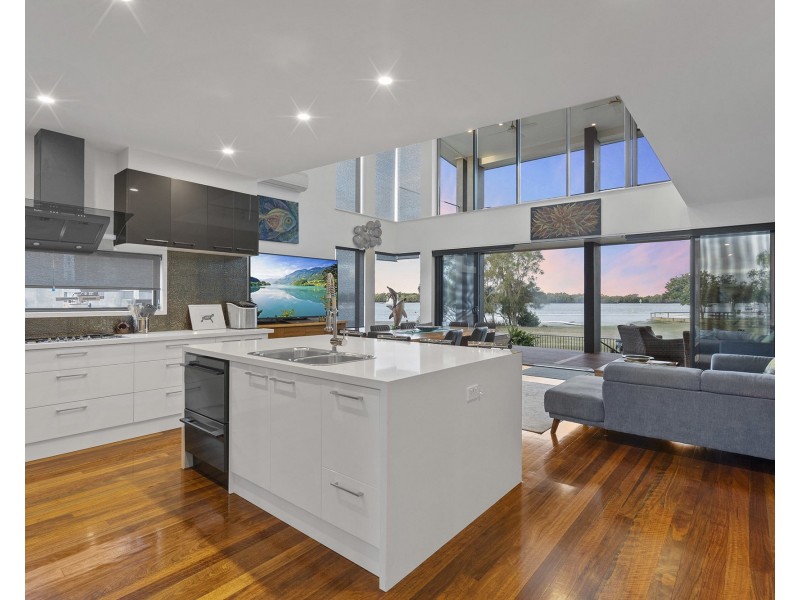 3 Adrian Court, Jacobs Well QLD 4208