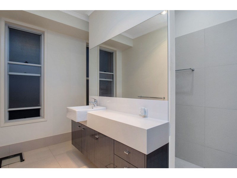 29 Windward Place, Jacobs Well QLD 4208