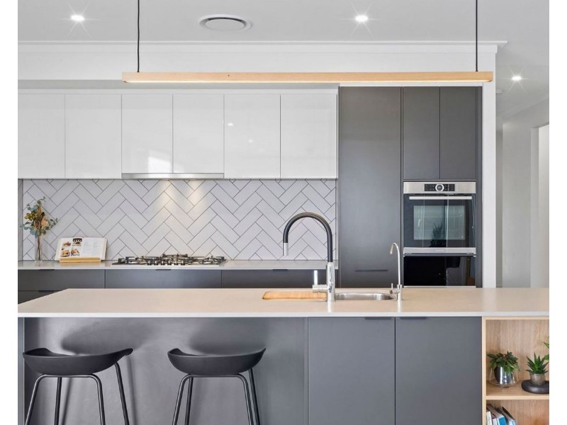 13 Moreton Drive, Jacobs Well QLD 4208