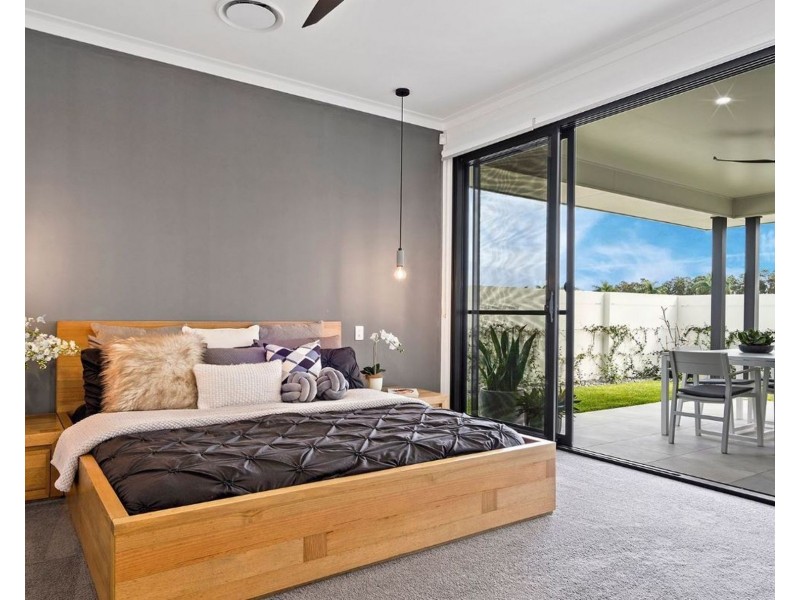 13 Moreton Drive, Jacobs Well QLD 4208