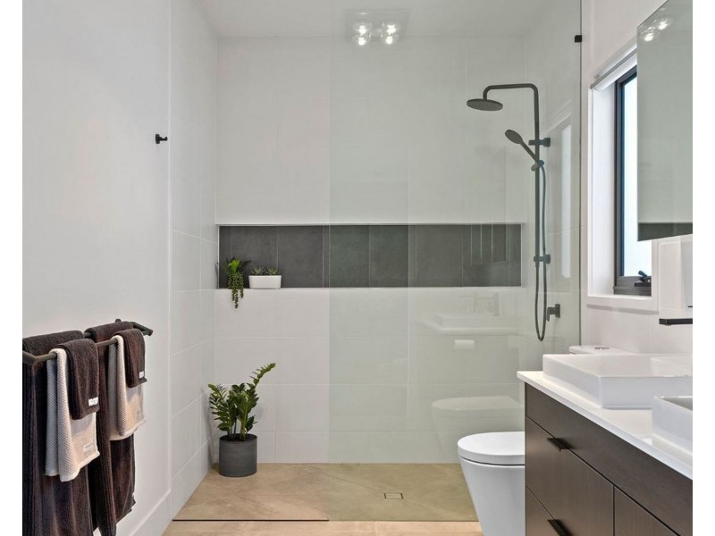 13 Moreton Drive, Jacobs Well QLD 4208